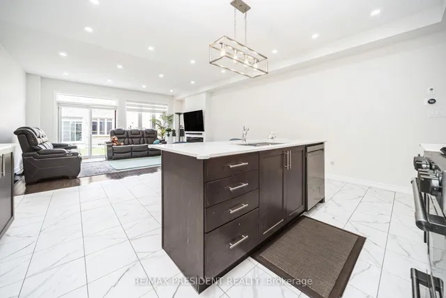 Additional image 19 of 25 Adventura Rd