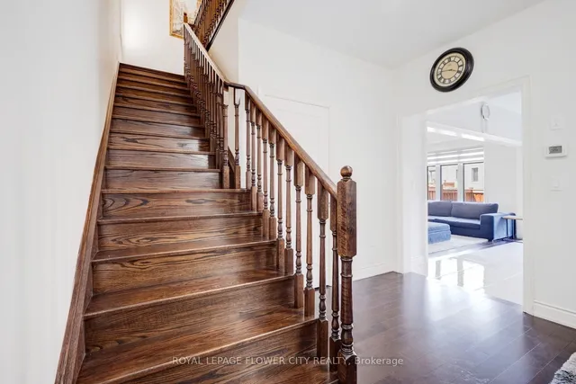 Additional image 16 of 6 PENLEA Gate