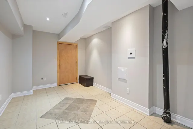 Additional image 43 of 33 Leparc Rd