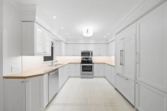 Additional image 5 of 2165 Country Club Dr Unit 12