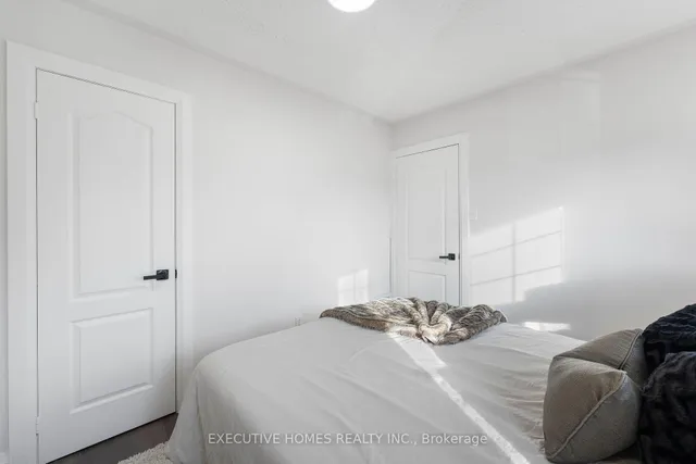 Additional image 35 of 11 Madronna Gdns