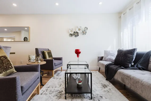 Additional image 4 of 522 Roseheath Dr