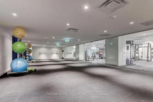 Additional image 47 of 3 Gloucester St Unit 1809