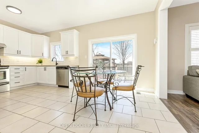 Additional image 12 of 221 Bussel Cres