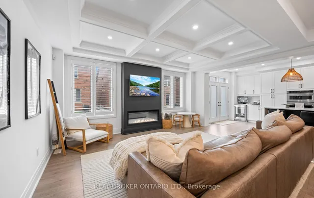 Additional image 17 of 547 Veterans Dr