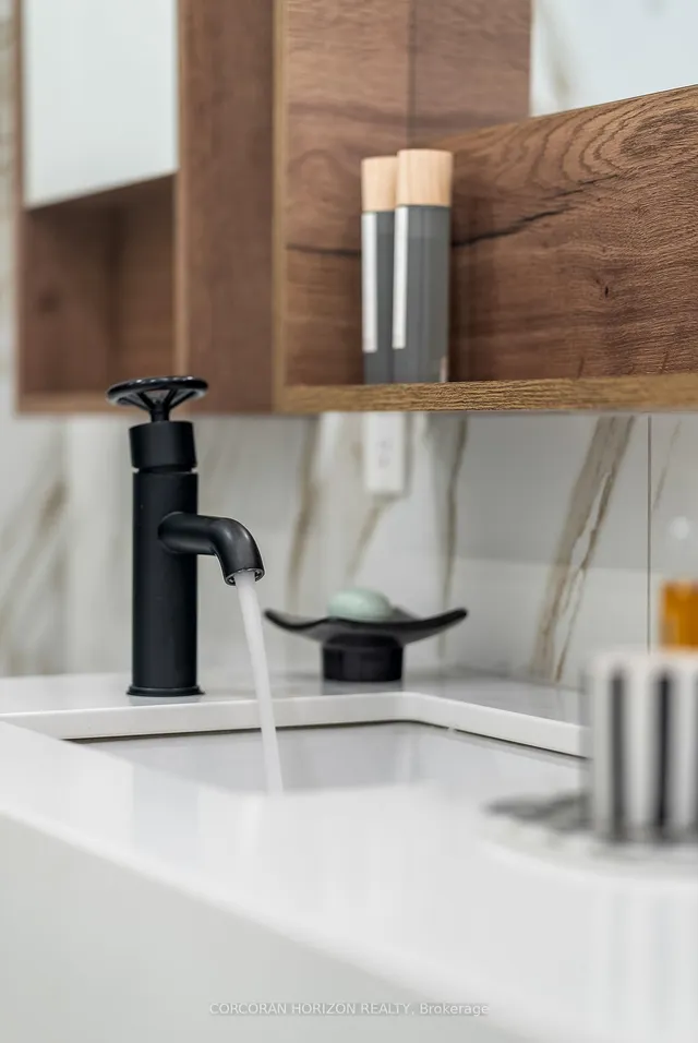 Additional image 22 of 505 Richmond St Unit 419