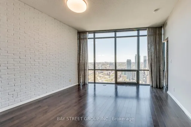 Additional image 14 of 832 Bay St Unit 4804