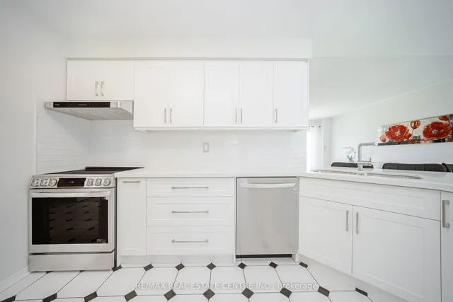 Additional image 14 of 36 Lockwood Rd