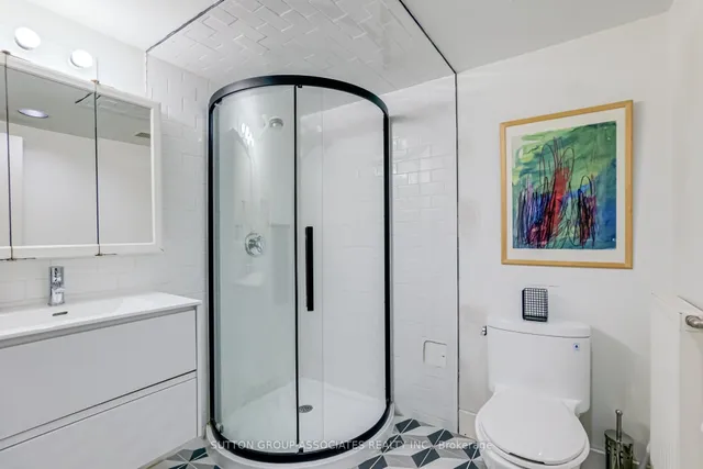 Additional image 42 of 10 Vermont Ave