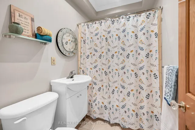 Additional image 17 of 2352 BRINELL Ave