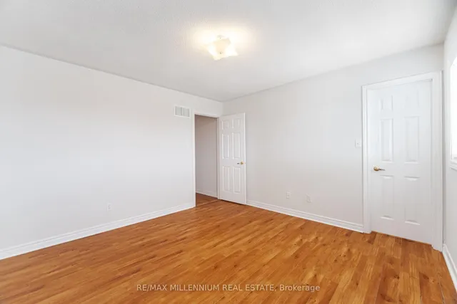 Additional image 26 of 961 Knotty Pine Grve