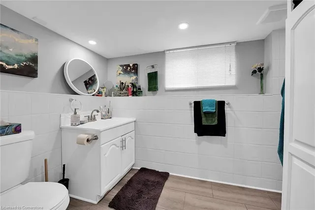 Additional image 32 of 31 Centennial Pky