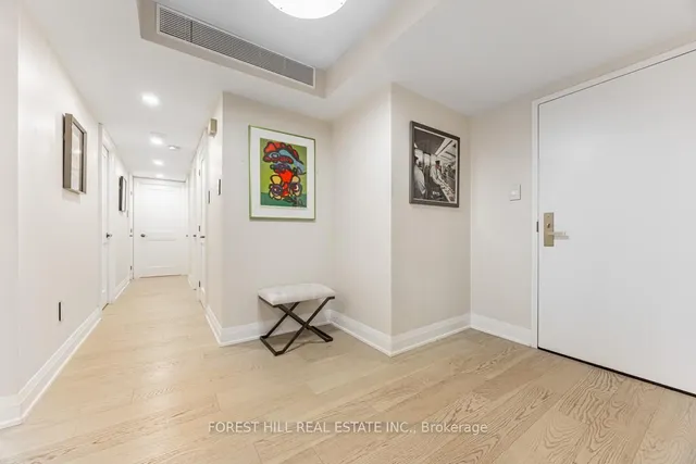 Additional image 2 of 900 Yonge St Unit 201