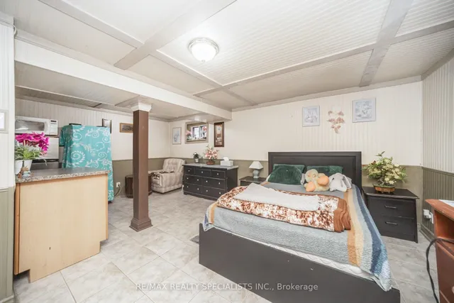 Additional image 35 of 144 Fleetwood Cres