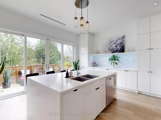 Additional image 7 of 77 Leroy Ave