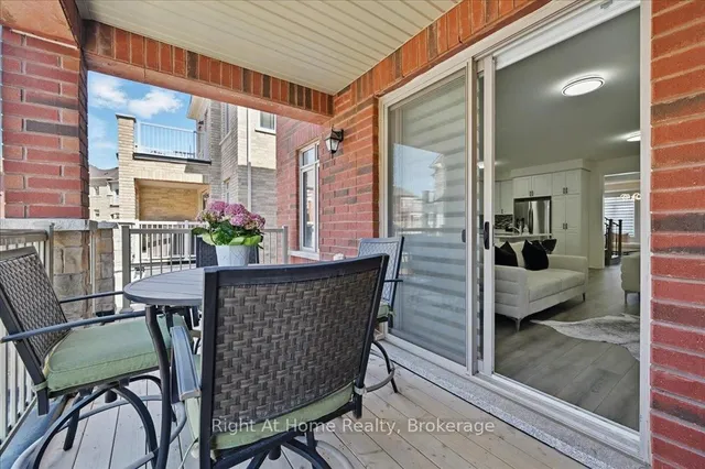 Additional image 31 of 465 Dundas St