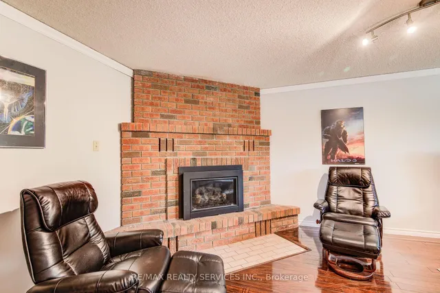 Additional image 30 of 128 Albion Crt