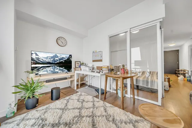 Additional image 23 of 15 Wellington St Unit 2905