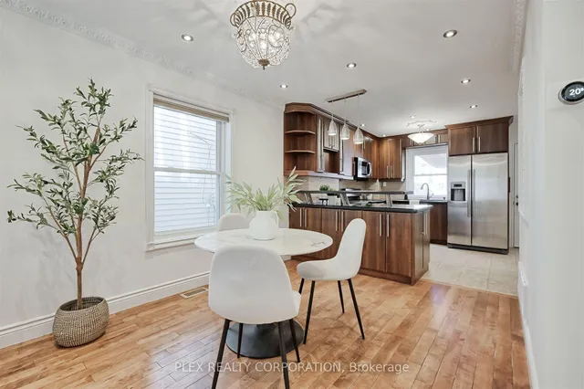 Additional image 8 of 192 Coxwell Ave