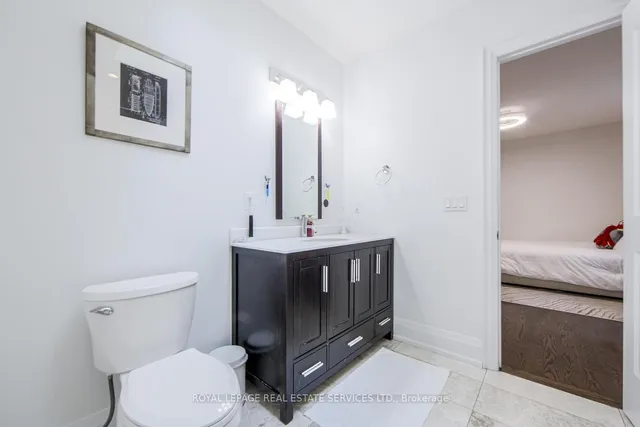 Additional image 29 of 21A Roycrest Ave