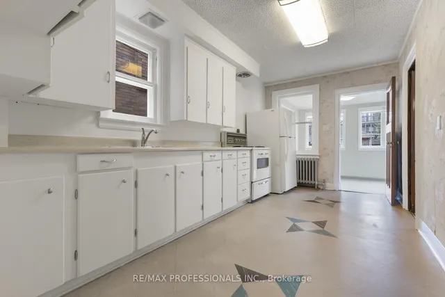 Additional image 13 of 377 Armadale Ave