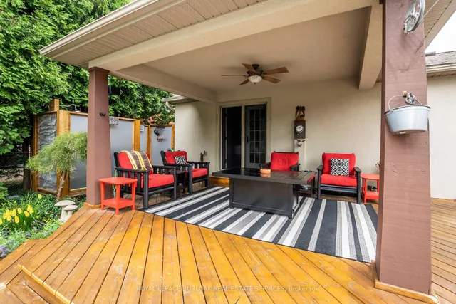 Additional image 26 of 424 Henderson Rd