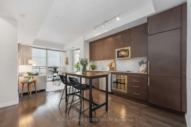 Additional image 9 of 460 Adelaide St Unit 705