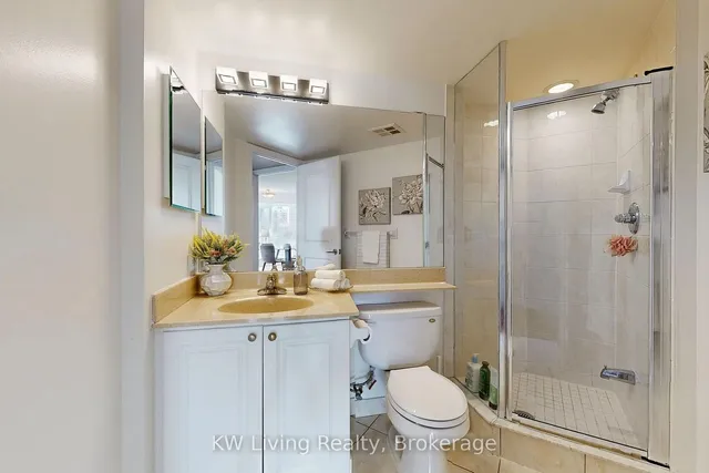 Additional image 19 of 35 Bales Ave Unit 615