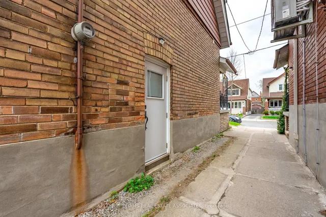 Additional image 46 of 77 Harris Ave