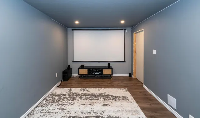 Additional image 20 of 1554 Chretien St