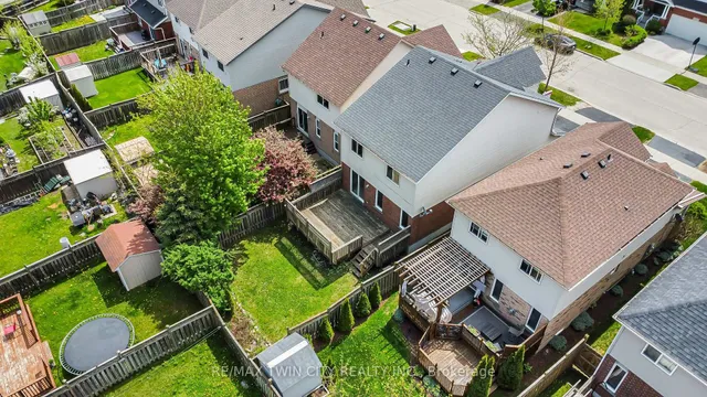 Additional image 43 of 74 Blue Lace Cres