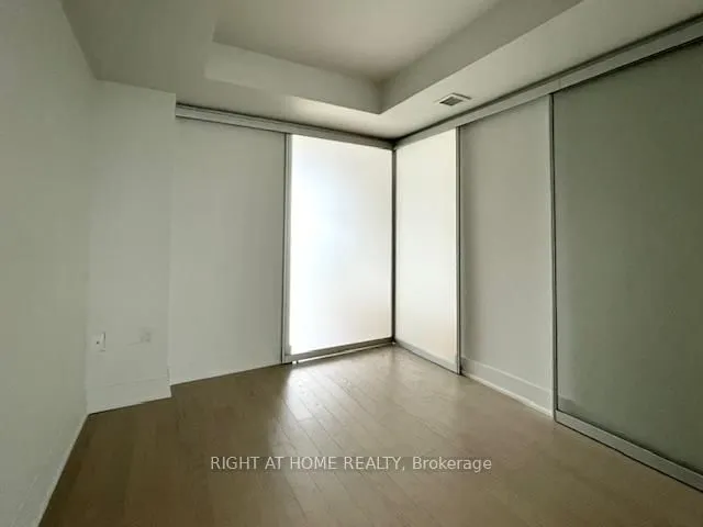 Additional image 9 of 955 Bay St Unit 2702