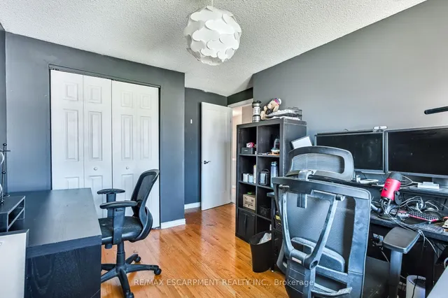 Additional image 23 of 2700 Barton St Unit 2