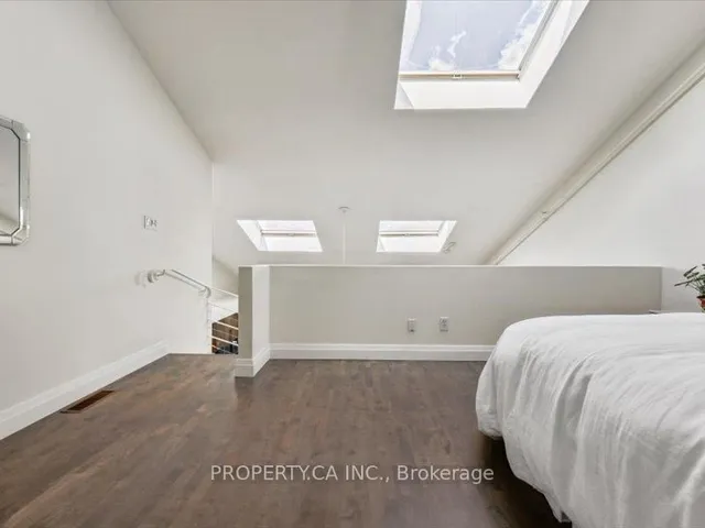 Additional image 14 of 670 Richmond St Unit 204