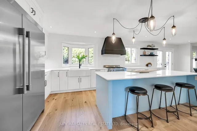 Additional image 9 of 6 Tinder Lane