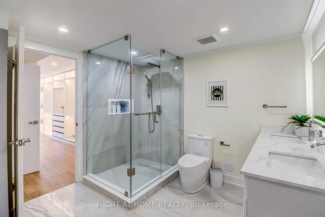 Additional image 36 of 130 Carlton St Unit 1207