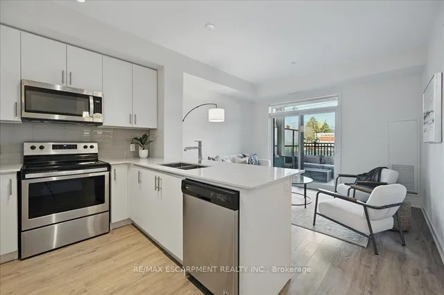 Additional image 11 of 340 PLAINS Rd Unit 102