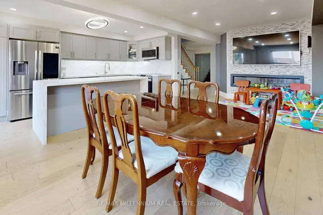 Additional image 9 of 572 Lumberton Cres