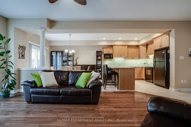 Additional image 8 of 92 Newcombe Rd