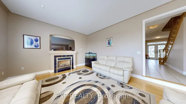 Additional image 5 of 28 Cosmo Crt