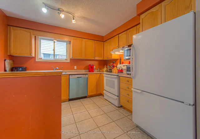Additional image 8 of 345 Keewatin Ave