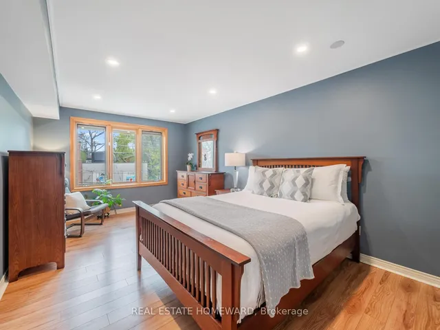 Additional image 9 of 1941 Queen St Unit 301