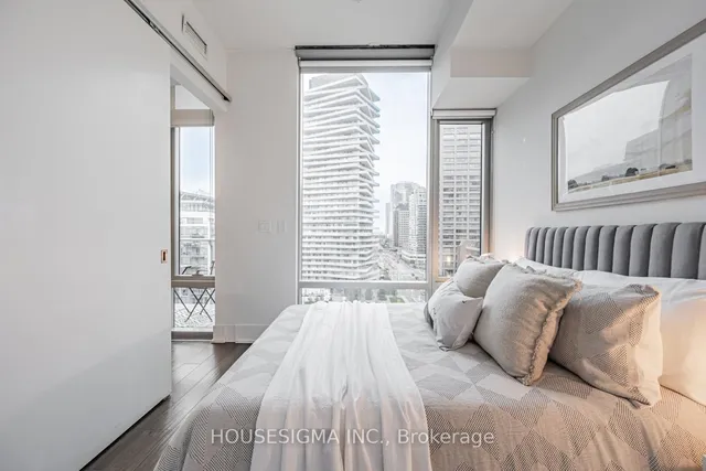 Additional image 24 of 39 Queens Quay Unit 1039