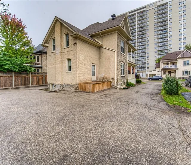 Additional image 21 of 9 Ahrens St