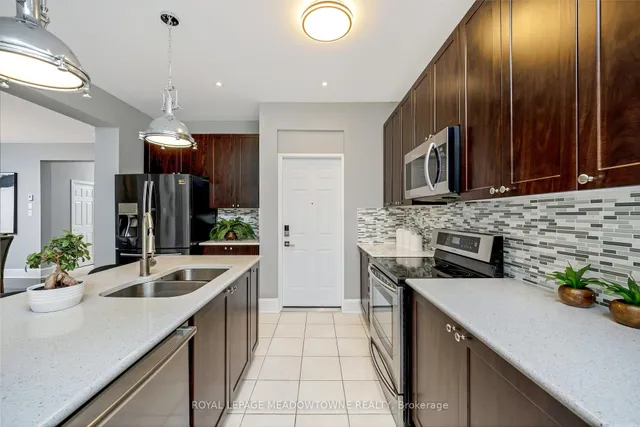 Additional image 20 of 428 Dymott Ave