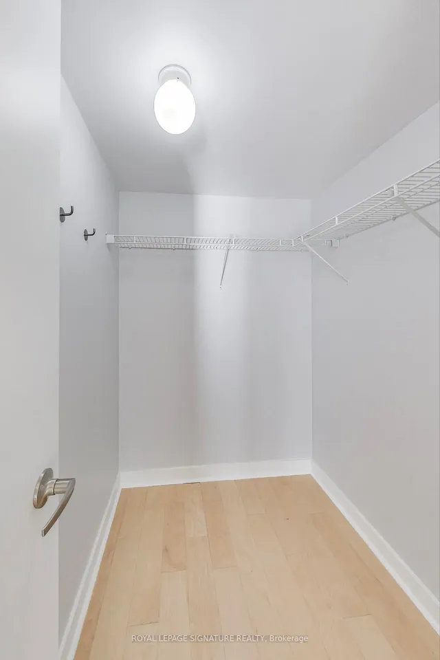 Additional image 17 of 320 Richmond St Unit 911