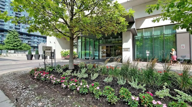 Additional image 16 of 70 Roehampton Ave Unit 314