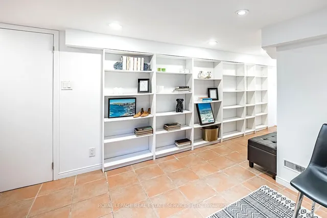 Additional image 26 of 48 Thirteenth St