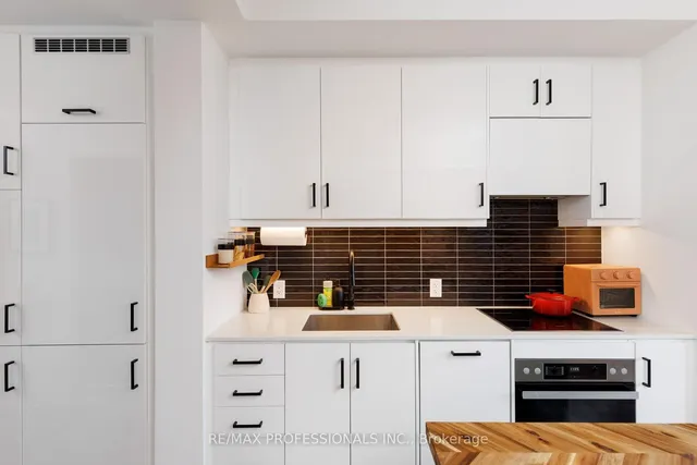 Additional image 4 of 9 Tecumseth St Unit 425