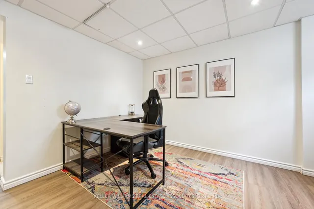 Additional image 32 of 656 Laurier Ave